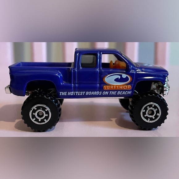 Matchbox 1999 CHEVROLET SILVERADO 4X4 "Surf Shop" - Picture 4 of 8